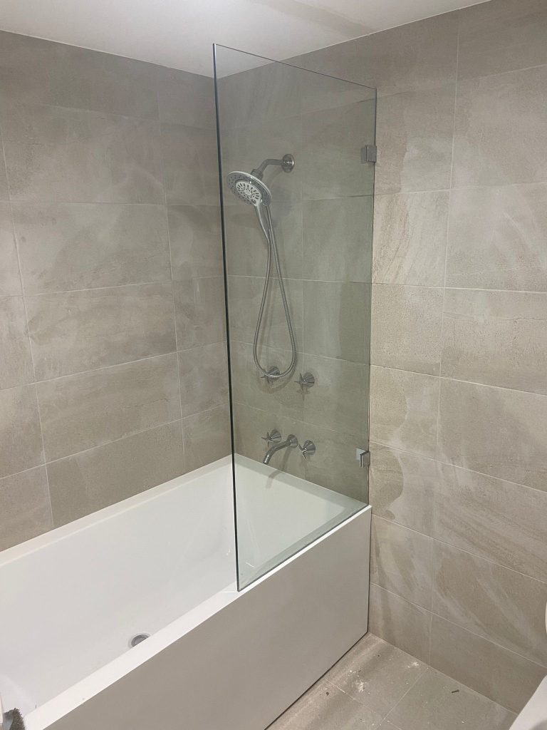Frameless Fixed Panel Bathtub Shower Screens Cheapest Shower Screens