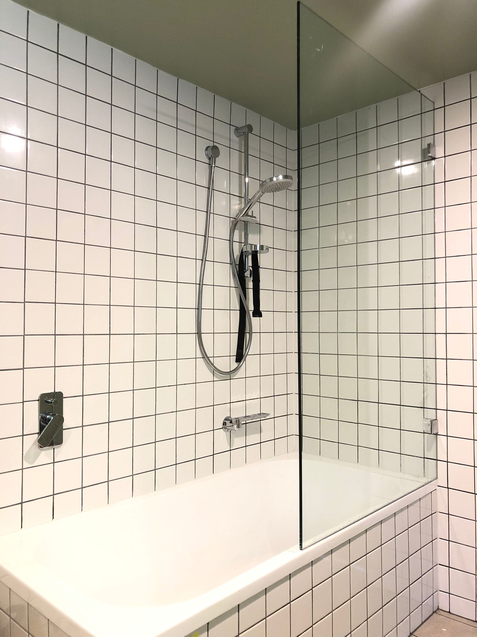 Frameless Fixed Panel Bathtub Shower Screens Cheapest Shower Screens