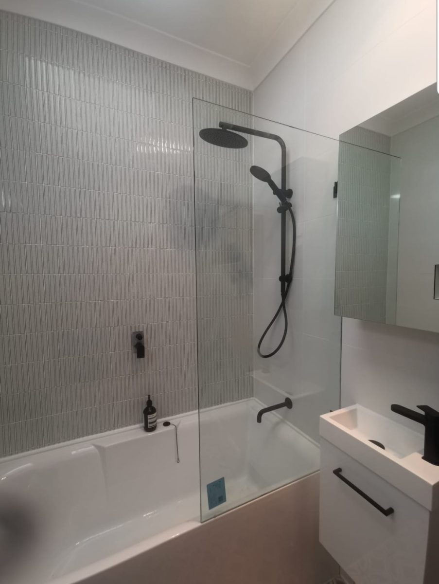 Frameless Fixed Panel Bathtub Shower Screens Cheapest Shower Screens